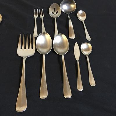 Lot 201 - Flatware & Knives
