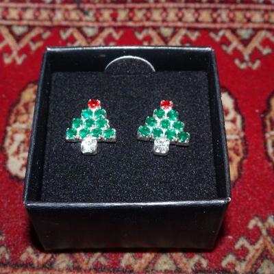 Vintage Christmas Tree Rhinestone Post Earrings