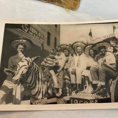 Box of Old Black & White Photos *possibly 1940s