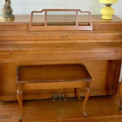 LOT 12 LESTER CONSOLE PIANO & BENCH PRICE DROP!