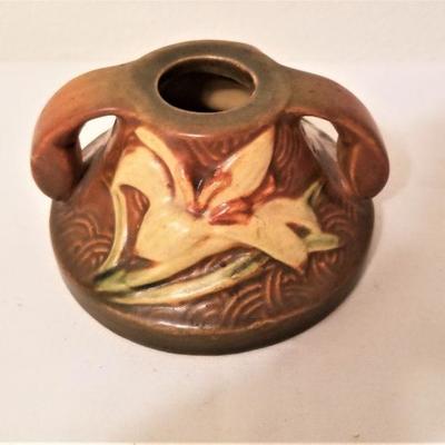 Lot #63  ROSEVILLE pottery Zephyr Lily single candlestick - 1946