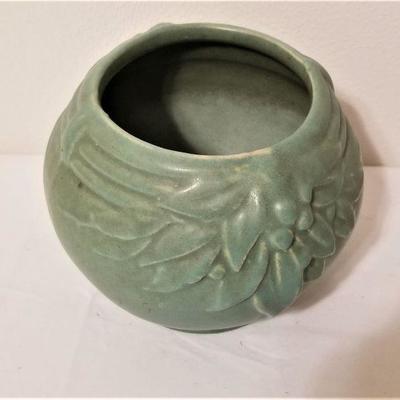 Lot #66  Wonderful Vintage Pottery Pot - unmarked