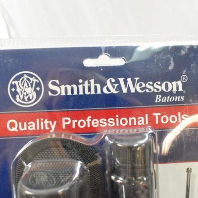 Lot 16:  Smith & Wesson 26