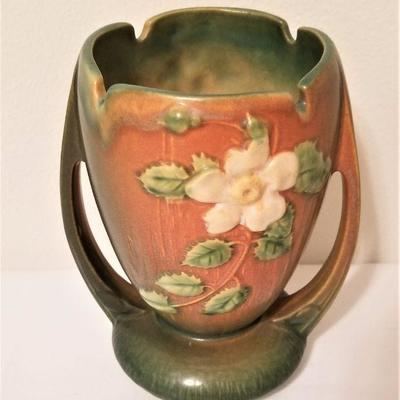 Lot #75  ROSEVILLE  White Rose Vase - 1940