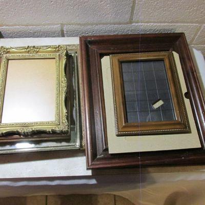 3-040 Table top of Frames