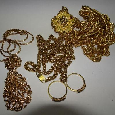 Gold Tone Jewelry Lot, Necklaces, Belt, Rings Size 9 