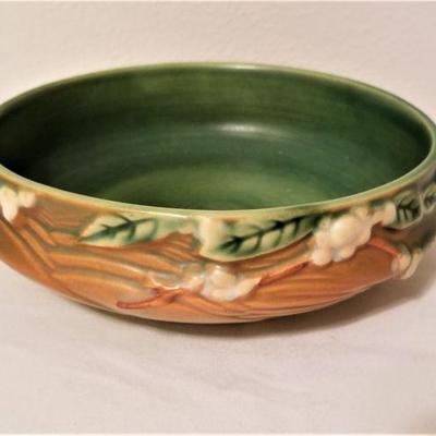Lot #102  ROSEVILLE Snowberry Bowl - 1947