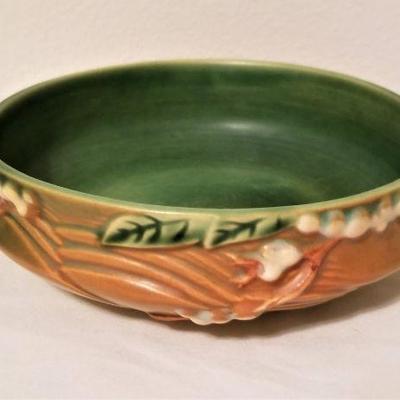 Lot #102  ROSEVILLE Snowberry Bowl - 1947
