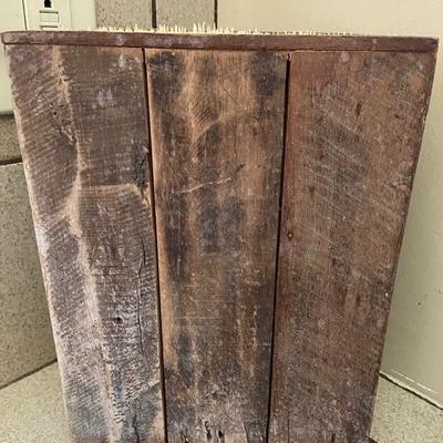RUSTIC WOODEN KNIFE BLOCK FOR KNIFE STORAGE
