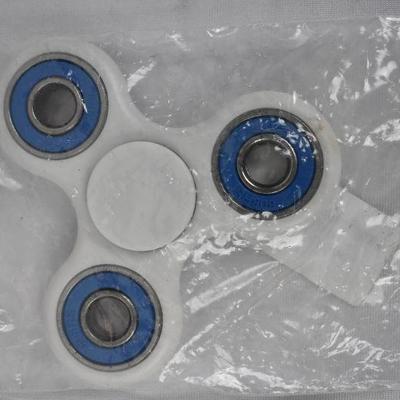 7 Fidget Spinners, White & Blue - New