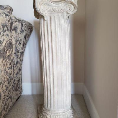 Lot 18: Ceramic Column