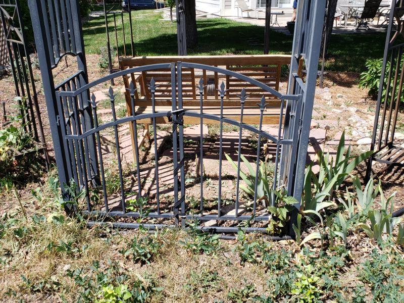 Lot 115 Metal Trellis with Gates
