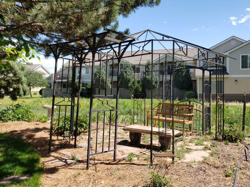 Lot 116 Metal Gazebo with Matching Trellis