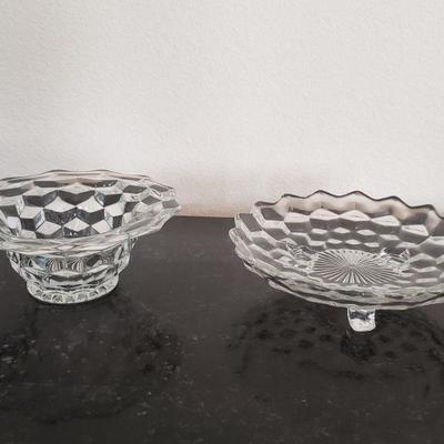 Lot 194: Small Glass Serving Dishes (2)