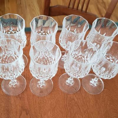 Lot 196: 8 Small Crystal Goblets 