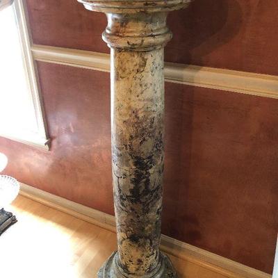 D8: Vintage Marble Pedestal / Stand 
