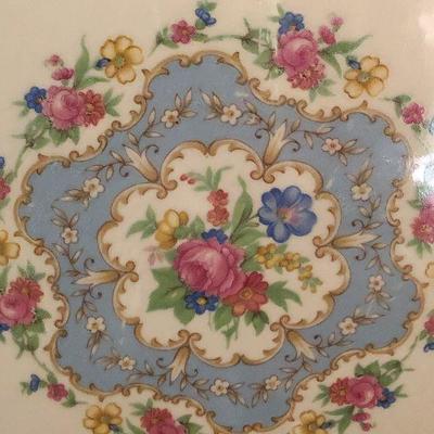 D11: Limoges Royal Lyric 22k Gold Gilded Serving Pieces and more!