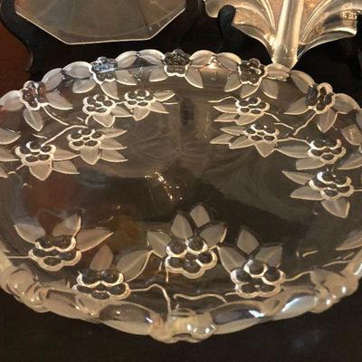 D12: Serving Platters Glass Decorative