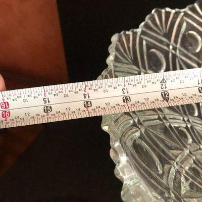 D16: Antique Centerpiece, Large Pedestal Cut Glass with Crystals