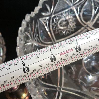 D22: Crystals and Silver Plated Table Serving 