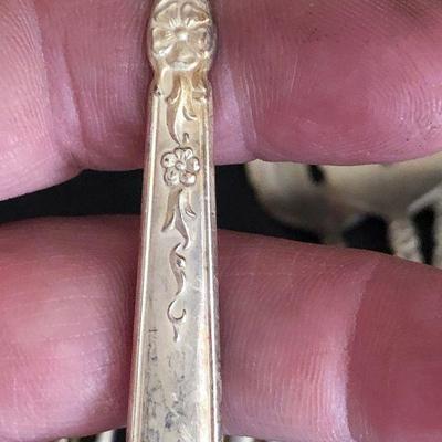 D25: King Edward Moss Rose Silver-plated Flatware 1949 lot