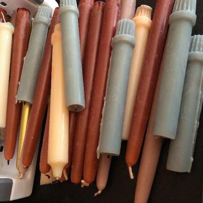 D28: Lot of Tall Candles
