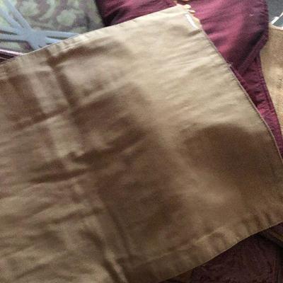 D31: Table Runner and More