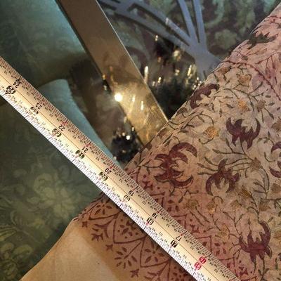 D33: Fringed Table Scarf Hand-painted