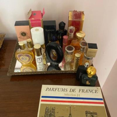 Lot #642 Lot of Vintage Perfumes 