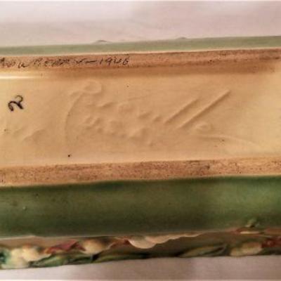 Lot #106  ROSEVILLE Snowberry Planter - 1947