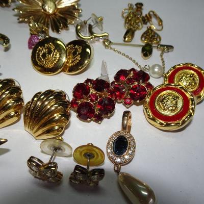 Gold Tone Jewelry Lot, All Wearable, Earrings, Pins, Brooch, Pendants