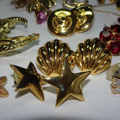 Gold Tone Jewelry Lot, All Wearable, Earrings, Pins, Brooch, Pendants