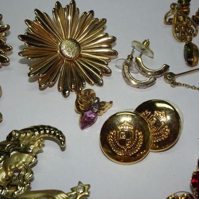 Gold Tone Jewelry Lot, All Wearable, Earrings, Pins, Brooch, Pendants