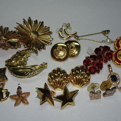 Gold Tone Jewelry Lot, All Wearable, Earrings, Pins, Brooch, Pendants