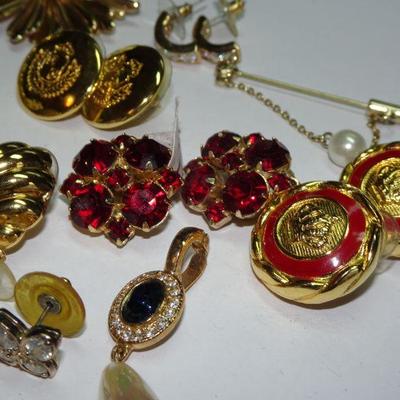 Gold Tone Jewelry Lot, All Wearable, Earrings, Pins, Brooch, Pendants