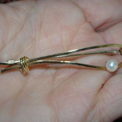 Vintage Krementz Gold and Cultured Pearls Brooch