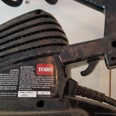 LOT 21: Toro™ Rake & Vac Electric Blower Vac
