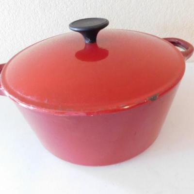 Chefmate Cast Iron Enamel Cook Pot with Lid 10