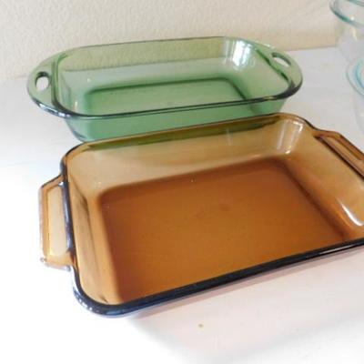 Glass Pyrex Mixing Bowls with Lids and Anchor Baking Dishes 