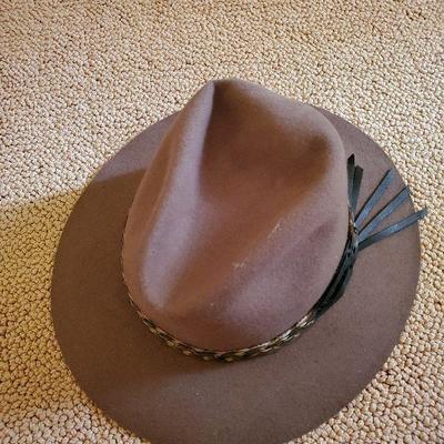 B2-5:  Shady Brady Womens Cowboy Hat XL