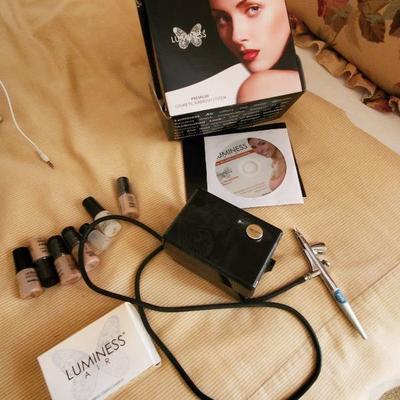 B2-10 LUMINESS Air Premium Cosmetic Airbrush System 