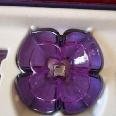 B2-15 BCBG Maxazria Perfume Box Set