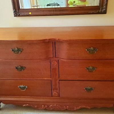 B2-17: Lexington Oak Long Dresser