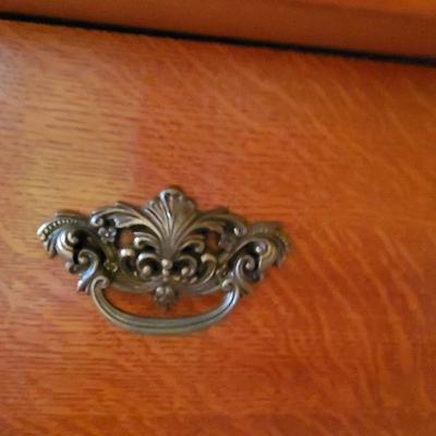 B2-17: Lexington Oak Long Dresser