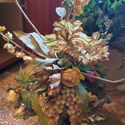 MB-6: Beautiful Floral Arrangements