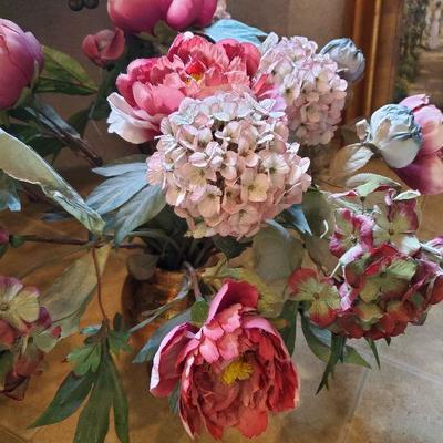 MB-6: Beautiful Floral Arrangements