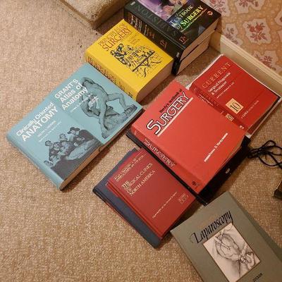 MB-13: Lot of medical books