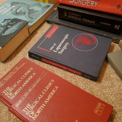 MB-13: Lot of medical books