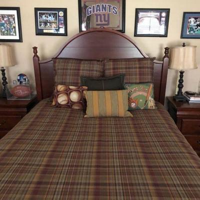 B1-3: Queen Mahogany Bedroom Set Headboard,  Matching Nightstands