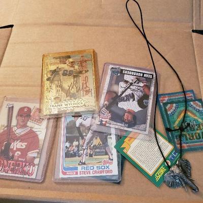 B1-15: Sports Lot Autographs Scott Rolen Frank Wycheck Paul Konerko +
